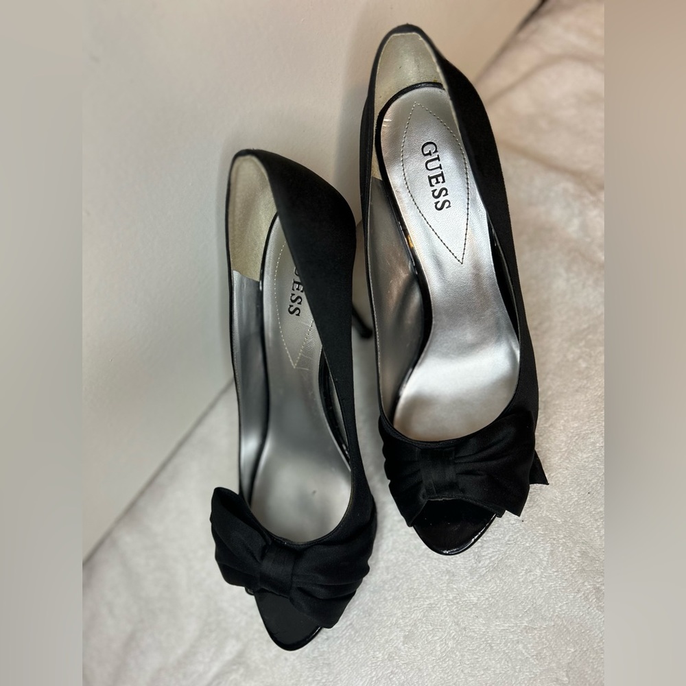 Guess black satin size 9.5